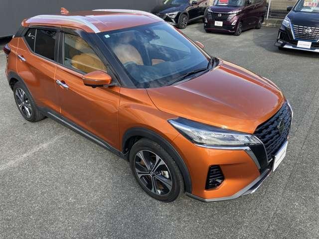キックス 1.2 X ツートーン インテリアエディション (e-POWER) ワンオーナー車・認定中古車・プロパイロッ エマージェンシーB セキュリティ アラウンドモニター Rカメラ LED ワンオーナ 禁煙 エアコン ドラレコ スマートキー 記録簿 ETC メモリーナビ サイドエアバック AW キーレス 寒冷地仕様(10枚目)