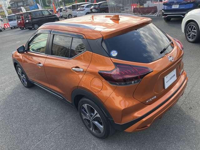 キックス 1.2 X ツートーン インテリアエディション (e-POWER) ワンオーナー車・認定中古車・プロパイロッ エマージェンシーB セキュリティ アラウンドモニター Rカメラ LED ワンオーナ 禁煙 エアコン ドラレコ スマートキー 記録簿 ETC メモリーナビ サイドエアバック AW キーレス 寒冷地仕様(12枚目)