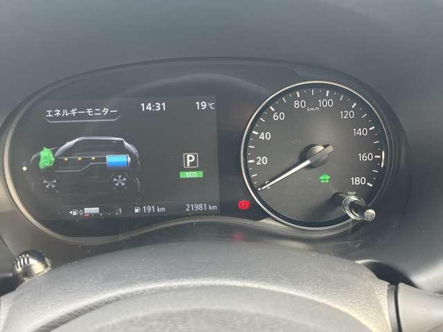 キックス 1.2 X ツートーン インテリアエディション (e-POWER) ワンオーナー車・認定中古車・プロパイロッ エマージェンシーB セキュリティ アラウンドモニター Rカメラ LED ワンオーナ 禁煙 エアコン ドラレコ スマートキー 記録簿 ETC メモリーナビ サイドエアバック AW キーレス 寒冷地仕様(17枚目)