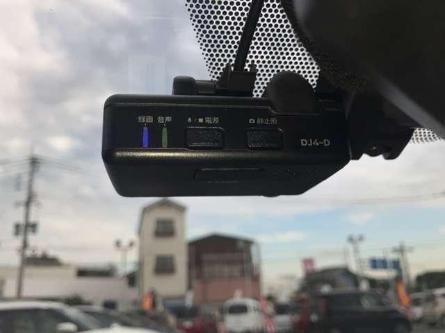 キックス 1.2 X ツートーン インテリアエディション (e-POWER) ワンオーナー車・認定中古車・プロパイロッ エマージェンシーB セキュリティ アラウンドモニター Rカメラ LED ワンオーナ 禁煙 エアコン ドラレコ スマートキー 記録簿 ETC メモリーナビ サイドエアバック AW キーレス 寒冷地仕様(20枚目)