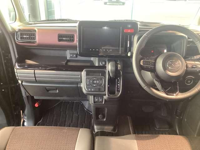 フレアワゴンカスタムスタイル カスタムスタイルＸＳ　社用車ＵＰ　全方位モニター　ナビ　ＥＴＣ　衝突被害軽減ブレーキ　オートハイビーム　コーナーソナー　両側電動ドア　スマートキー　横滑り防止装置　メモリーナビ　ＥＴＣ　アルミホイール　アイドリングストップ（4枚目）