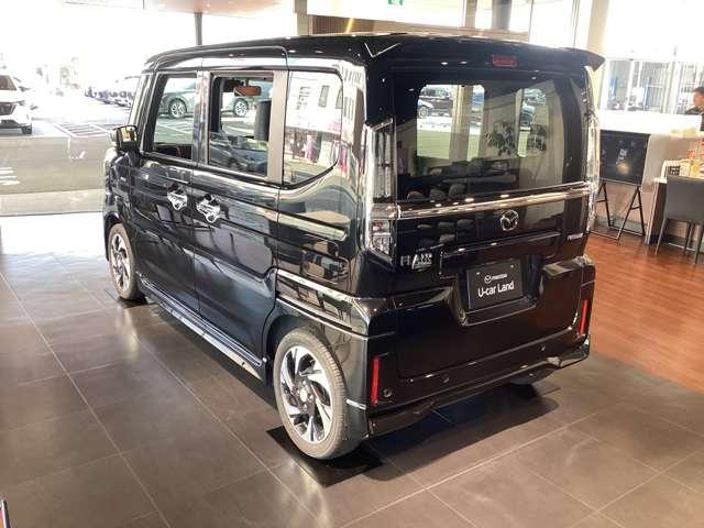 フレアワゴンカスタムスタイル カスタムスタイルＸＳ　社用車ＵＰ　全方位モニター　ナビ　ＥＴＣ　衝突被害軽減ブレーキ　オートハイビーム　コーナーソナー　両側電動ドア　スマートキー　横滑り防止装置　メモリーナビ　ＥＴＣ　アルミホイール　アイドリングストップ（9枚目）