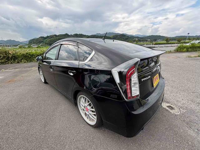 プリウス Ｓツーリングセレクション・Ｇ’ｓ　ドライブレコーダー　ＥＴＣ　バックカメラ　ＴＶ　アルミホイール　オートライト　ＨＩＤ　ＣＶＴ　スマートキー　電動格納ミラー　盗難防止システム　Ｂｌｕｅｔｏｏｔｈ　衝突安全ボディ　ＡＢＳ　エアコン（18枚目）