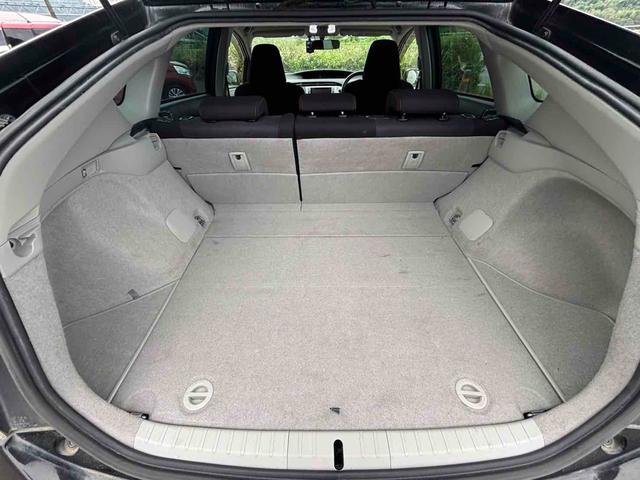 プリウス Ｓツーリングセレクション・Ｇ’ｓ　ドライブレコーダー　ＥＴＣ　バックカメラ　ＴＶ　アルミホイール　オートライト　ＨＩＤ　ＣＶＴ　スマートキー　電動格納ミラー　盗難防止システム　Ｂｌｕｅｔｏｏｔｈ　衝突安全ボディ　ＡＢＳ　エアコン（19枚目）