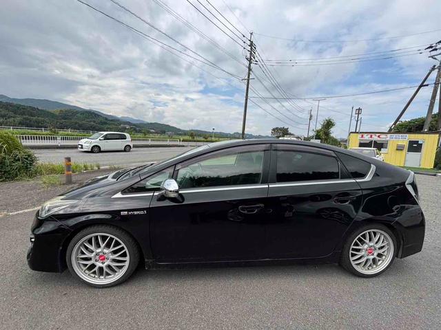 プリウス Ｓツーリングセレクション・Ｇ’ｓ　ドライブレコーダー　ＥＴＣ　バックカメラ　ＴＶ　アルミホイール　オートライト　ＨＩＤ　ＣＶＴ　スマートキー　電動格納ミラー　盗難防止システム　Ｂｌｕｅｔｏｏｔｈ　衝突安全ボディ　ＡＢＳ　エアコン（22枚目）