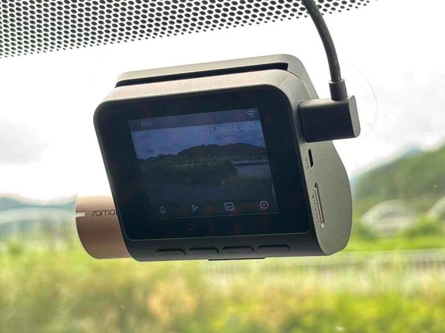 ヴォクシー ＺＳ　煌　ドライブレコーダー　バックカメラ　ナビ　ＴＶ　両側スライドドア　オートライト　ＨＩＤ　スマートキー　３列シート　ＣＶＴ　アルミホイール　ＣＤ　ＤＶＤ再生　ミュージックプレイヤー接続可（8枚目）