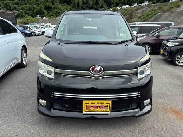 ヴォクシー ＺＳ　煌　ドライブレコーダー　バックカメラ　ナビ　ＴＶ　両側スライドドア　オートライト　ＨＩＤ　スマートキー　３列シート　ＣＶＴ　アルミホイール　ＣＤ　ＤＶＤ再生　ミュージックプレイヤー接続可（14枚目）