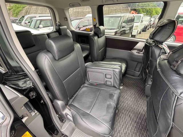 ヴォクシー ＺＳ　煌　ドライブレコーダー　バックカメラ　ナビ　ＴＶ　両側スライドドア　オートライト　ＨＩＤ　スマートキー　３列シート　ＣＶＴ　アルミホイール　ＣＤ　ＤＶＤ再生　ミュージックプレイヤー接続可（23枚目）
