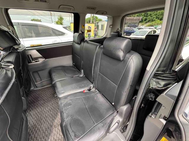ヴォクシー ＺＳ　煌　ドライブレコーダー　バックカメラ　ナビ　ＴＶ　両側スライドドア　オートライト　ＨＩＤ　スマートキー　３列シート　ＣＶＴ　アルミホイール　ＣＤ　ＤＶＤ再生　ミュージックプレイヤー接続可（25枚目）