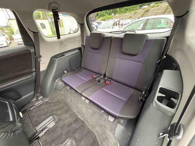 ウィッシュ １．８Ｓ　ＥＴＣ　バックカメラ　ＴＶ　オートライト　ＨＩＤ　スマートキー　電動格納ミラー　３列シート　ＣＶＴ　アルミホイール　ＣＤ　Ｂｌｕｅｔｏｏｔｈ　衝突安全ボディ　ＡＢＳ　ＥＳＣ　エアコン（13枚目）