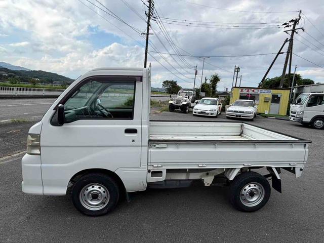 ハイゼットトラック エアコン・パワステ　スペシャル　４ＷＤ　軽トラック　ＭＴ　エアコン　パワーステアリング（5枚目）