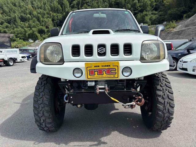 ジムニー ＸＣ　キーレスエントリー　ＭＴ　ＣＤ　ＵＳＢ　アルミホイール　エアコン　パワーウィンドウ　運転席エアバッグ（12枚目）