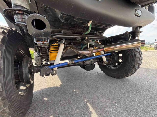 ジムニー ＸＣ　キーレスエントリー　ＭＴ　ＣＤ　ＵＳＢ　アルミホイール　エアコン　パワーウィンドウ　運転席エアバッグ（23枚目）