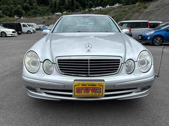 Ｅクラス Ｅ２８０　クリアランスソナー　オートクルーズコントロール　ナビ　アルミホイール　オートライト　ＨＩＤ　ヘッドライトウォッシャー　ＡＴ　シートヒーター　キーレスエントリー　盗難防止システム　ＣＤ　ＡＢＳ　エアコン（12枚目）