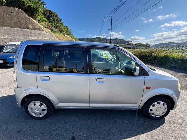 ｅＫワゴン Ｍ　キーレスエントリー　電動格納ミラー　ＭＴ　盗難防止システム　ＣＤ　衝突安全ボディ　エアコン　パワーステアリング　パワーウィンドウ（14枚目）