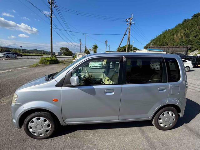 ｅＫワゴン Ｍ　キーレスエントリー　電動格納ミラー　ＭＴ　盗難防止システム　ＣＤ　衝突安全ボディ　エアコン　パワーステアリング　パワーウィンドウ（15枚目）