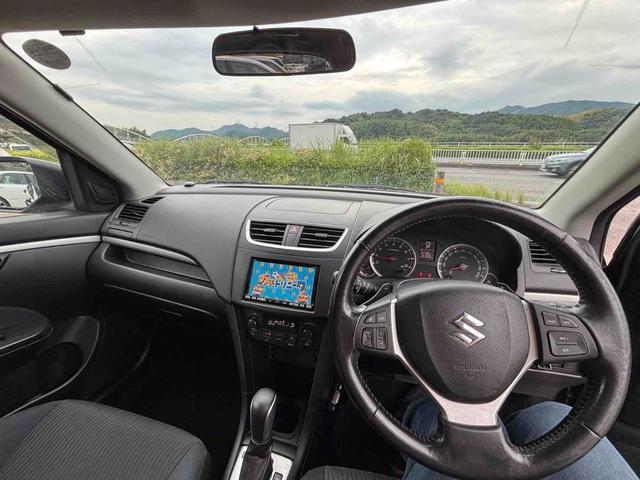 スイフト ＸＳ　ＥＴＣ　バックカメラ　ナビ　ＴＶ　オートクルーズコントロール　アルミホイール　オートライト　スマートキー　ＣＶＴ　盗難防止システム　衝突安全ボディ　ＡＢＳ　ＥＳＣ　ＣＤ　ＤＶＤ再生　ＵＳＢ　エアコン（2枚目）