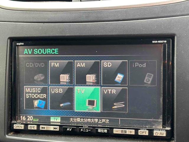 スイフト ＸＳ　ＥＴＣ　バックカメラ　ナビ　ＴＶ　オートクルーズコントロール　アルミホイール　オートライト　スマートキー　ＣＶＴ　盗難防止システム　衝突安全ボディ　ＡＢＳ　ＥＳＣ　ＣＤ　ＤＶＤ再生　ＵＳＢ　エアコン（6枚目）