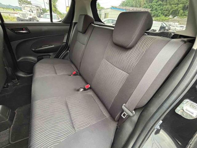 スイフト ＸＳ　ＥＴＣ　バックカメラ　ナビ　ＴＶ　オートクルーズコントロール　アルミホイール　オートライト　スマートキー　ＣＶＴ　盗難防止システム　衝突安全ボディ　ＡＢＳ　ＥＳＣ　ＣＤ　ＤＶＤ再生　ＵＳＢ　エアコン（23枚目）