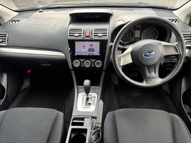 インプレッサスポーツ １．６ｉ　ナビ　ＴＶ　キーレスエントリー　ＣＶＴ　盗難防止システム　ＡＢＳ　ＥＳＣ　ＵＳＢ　Ｂｌｕｅｔｏｏｔｈ　エアコン　パワーステアリング　パワーウィンドウ（2枚目）