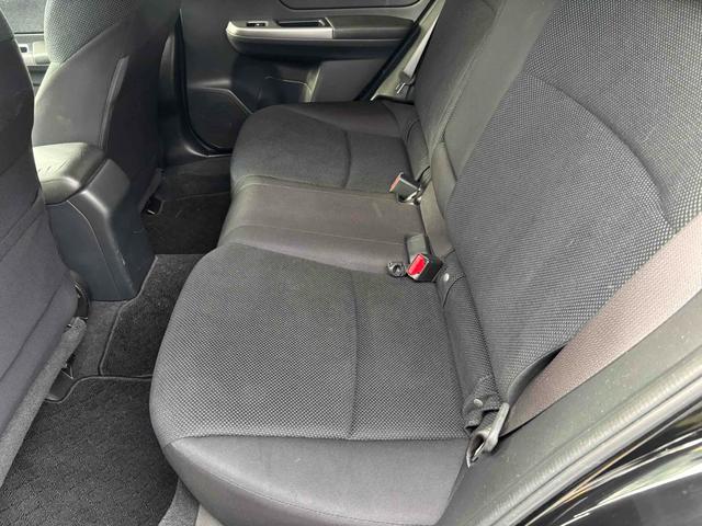 インプレッサスポーツ １．６ｉ　ナビ　ＴＶ　キーレスエントリー　ＣＶＴ　盗難防止システム　ＡＢＳ　ＥＳＣ　ＵＳＢ　Ｂｌｕｅｔｏｏｔｈ　エアコン　パワーステアリング　パワーウィンドウ（10枚目）