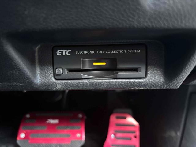 スカイライン 250GT ETC ナビ TV アルミホイール HID AT スマートキー 盗難防止システム CD ミュージックプレイヤー接続可 衝突安全ボディ ABS ESC エアコン パワーステアリング パワーウィンドウ(6枚目)