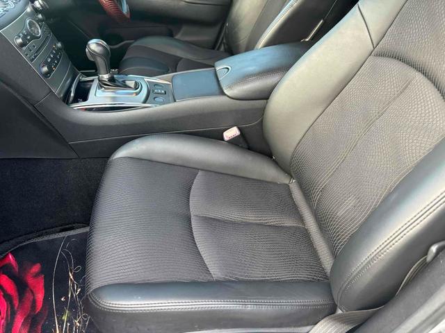 スカイライン 250GT ETC ナビ TV アルミホイール HID AT スマートキー 盗難防止システム CD ミュージックプレイヤー接続可 衝突安全ボディ ABS ESC エアコン パワーステアリング パワーウィンドウ(8枚目)