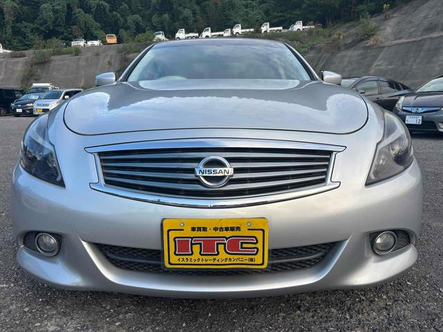 スカイライン 250GT ETC ナビ TV アルミホイール HID AT スマートキー 盗難防止システム CD ミュージックプレイヤー接続可 衝突安全ボディ ABS ESC エアコン パワーステアリング パワーウィンドウ(12枚目)