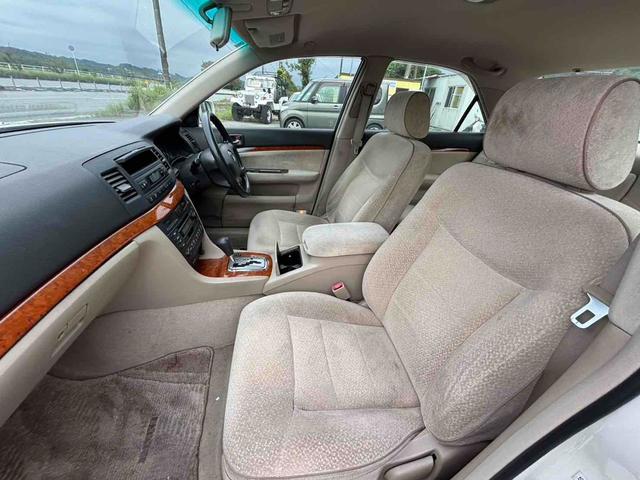 マークII グランデ　ＡＴ　キーレスエントリー　パワーシート　ＣＤ　カセット　衝突安全ボディ　ＡＢＳ　エアコン　パワーステアリング　パワーウィンドウ（9枚目）