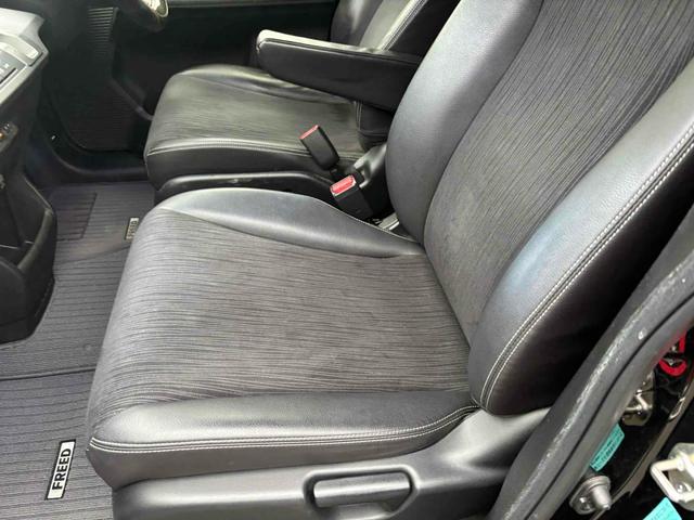 フリードハイブリッド ジャストセレクション ETC バックカメラ ナビ TV オートクルーズコントロール 両側電動スライドドア HID スマートキー 電動格納ミラー 3列シート CVT アルミホイール CD USB ミュージックプレイヤー接続可(12枚目)