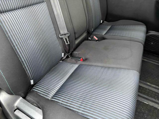 ヴォクシー ZS 煌 ETC バックカメラ ナビ TV 両側電動スライドドア LEDヘッドランプ スマートキー アイドリングストップ 3列シート CVT アルミホイール CD ミュージックプレイヤー接続可(12枚目)