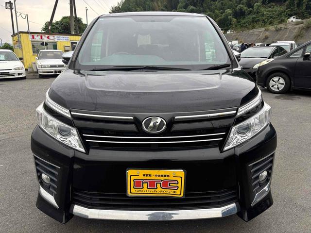 ヴォクシー ZS 煌 ETC バックカメラ ナビ TV 両側電動スライドドア LEDヘッドランプ スマートキー アイドリングストップ 3列シート CVT アルミホイール CD ミュージックプレイヤー接続可(13枚目)