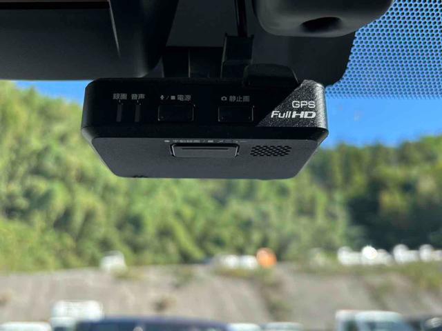 ノート e-パワー X ドライブレコーダー 全周囲カメラ TV クリアランスソナー レーンアシスト 衝突被害軽減システム アルミホイール オートライト スマートキー アイドリングストップ 電動格納ミラー CVT(8枚目)