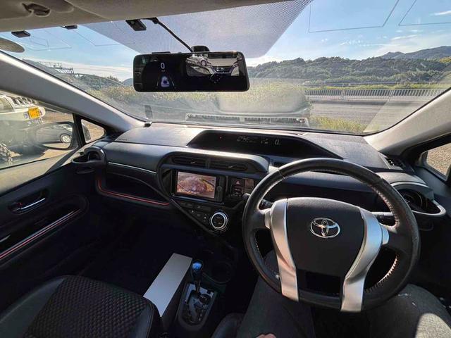 アクア X-アーバン ETC バックカメラ TV アルミホイール スマートキー 電動格納ミラー CVT 衝突安全ボディ ABS ESC CD DVD再生 Bluetooth エアコン パワーステアリング パワーウィンドウ(2枚目)