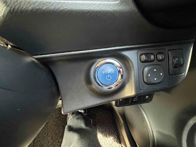 アクア X-アーバン ETC バックカメラ TV アルミホイール スマートキー 電動格納ミラー CVT 衝突安全ボディ ABS ESC CD DVD再生 Bluetooth エアコン パワーステアリング パワーウィンドウ(8枚目)