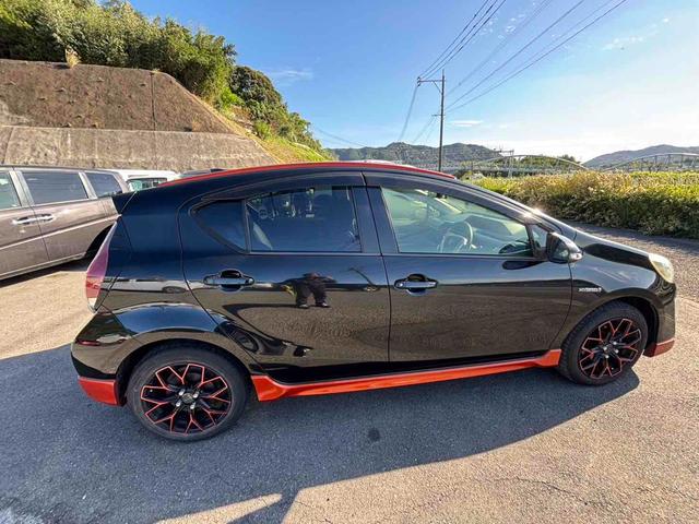 アクア X-アーバン ETC バックカメラ TV アルミホイール スマートキー 電動格納ミラー CVT 衝突安全ボディ ABS ESC CD DVD再生 Bluetooth エアコン パワーステアリング パワーウィンドウ(14枚目)