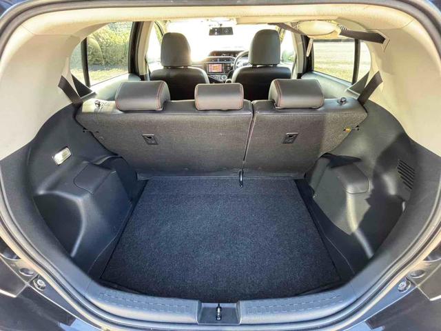 アクア X-アーバン ETC バックカメラ TV アルミホイール スマートキー 電動格納ミラー CVT 衝突安全ボディ ABS ESC CD DVD再生 Bluetooth エアコン パワーステアリング パワーウィンドウ(21枚目)