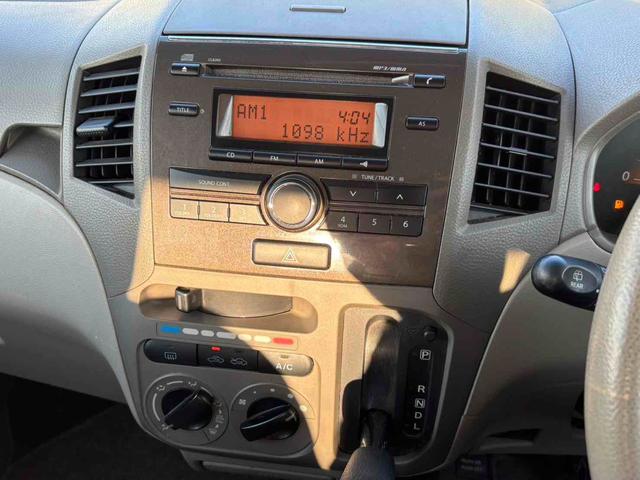 パレット L 両側スライドドア スマートキー 電動格納ミラー ベンチシート CVT 盗難防止システム ABS CD 衝突安全ボディ エアコン パワーステアリング パワーウィンドウ(3枚目)