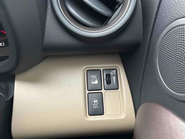 ヴァンガード 240S ETC バックカメラ オートクルーズコントロール TV HID アルミホイール スマートキー CVT 盗難防止システム 衝突安全ボディ CD DVD再生 ミュージックプレイヤー接続可 ABS ESC(8枚目)