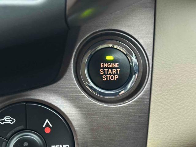 ヴァンガード 240S ETC バックカメラ オートクルーズコントロール TV HID アルミホイール スマートキー CVT 盗難防止システム 衝突安全ボディ CD DVD再生 ミュージックプレイヤー接続可 ABS ESC(11枚目)