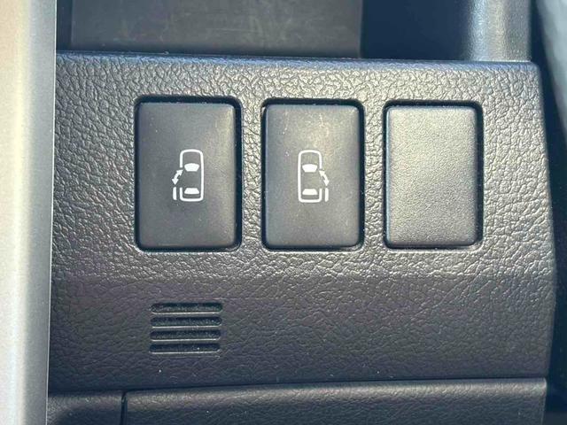 ヴォクシー ＺＳ　福祉車輌　ＴＶ　両側電動スライドドア　オートライト　ＨＩＤ　スマートキー　電動格納ミラー　３列シート　ＣＶＴ　ＣＤ　ＤＶＤ再生　ミュージックプレイヤー接続可　Ｂｌｕｅｔｏｏｔｈ　盗難防止システム（6枚目）