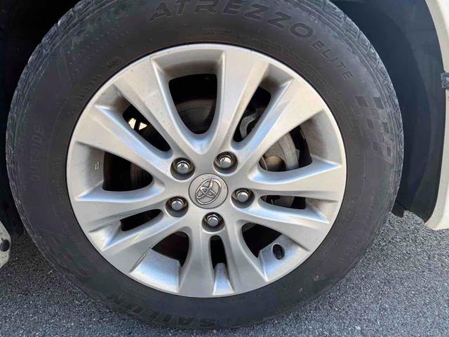 ヴォクシー ＺＳ　福祉車輌　ＴＶ　両側電動スライドドア　オートライト　ＨＩＤ　スマートキー　電動格納ミラー　３列シート　ＣＶＴ　ＣＤ　ＤＶＤ再生　ミュージックプレイヤー接続可　Ｂｌｕｅｔｏｏｔｈ　盗難防止システム（20枚目）