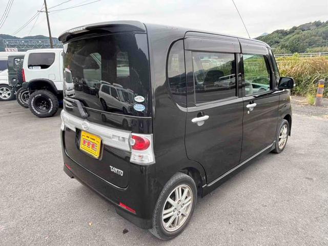 タント カスタムＸリミテッド　電動スライドドア　ＴＶ　ＨＩＤ　スマートキー　シートヒーター　ベンチシート　ＣＶＴ　盗難防止システム　ＡＢＳ　ＣＤ　ＵＳＢ　アルミホイール　衝突安全ボディ　エアコン　パワーステアリング（17枚目）