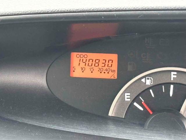 タント カスタムＸリミテッド　電動スライドドア　ＴＶ　ＨＩＤ　スマートキー　シートヒーター　ベンチシート　ＣＶＴ　盗難防止システム　ＡＢＳ　ＣＤ　ＵＳＢ　アルミホイール　衝突安全ボディ　エアコン　パワーステアリング（19枚目）