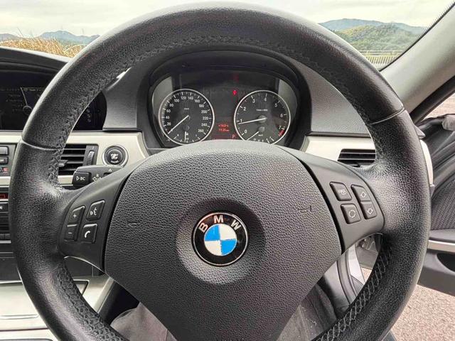 ３シリーズ 　ナビ　アルミホイール　オートライト　ＨＩＤ　パワーシート　キーレスエントリー　ＡＴ　盗難防止システム　ＡＢＳ　ＣＤ　ＤＶＤ再生　エアコン　パワーステアリング　パワーウィンドウ（3枚目）