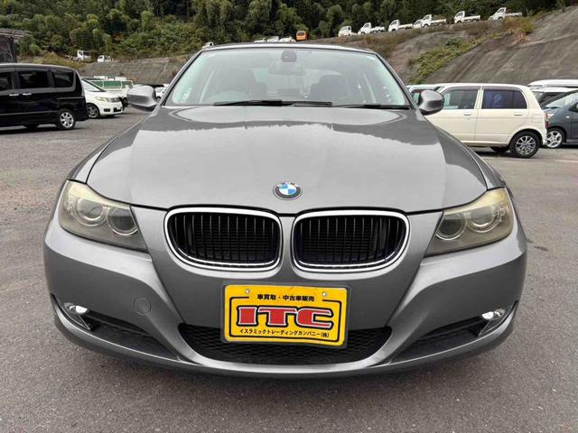 ３シリーズ 　ナビ　アルミホイール　オートライト　ＨＩＤ　パワーシート　キーレスエントリー　ＡＴ　盗難防止システム　ＡＢＳ　ＣＤ　ＤＶＤ再生　エアコン　パワーステアリング　パワーウィンドウ（13枚目）