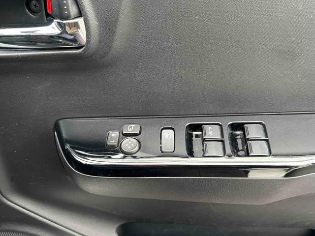 アルト Ｌリミテッド　クリアランスソナー　レーンアシスト　衝突被害軽減システム　キーレスエントリー　アイドリングストップ　電動格納ミラー　シートヒーター　ＣＶＴ　盗難防止システム　ＡＢＳ　ＥＳＣ　ＣＤ（7枚目）