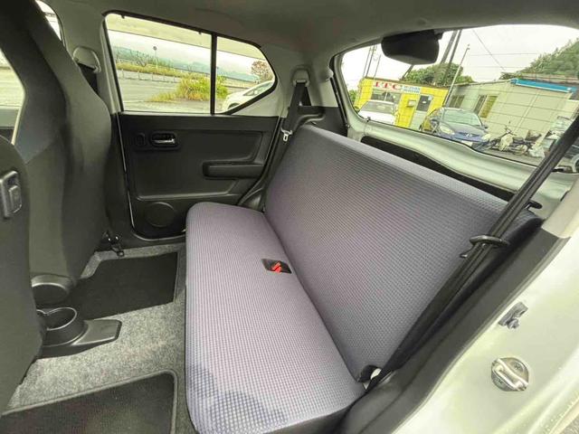 アルト Ｌリミテッド　クリアランスソナー　レーンアシスト　衝突被害軽減システム　キーレスエントリー　アイドリングストップ　電動格納ミラー　シートヒーター　ＣＶＴ　盗難防止システム　ＡＢＳ　ＥＳＣ　ＣＤ（11枚目）