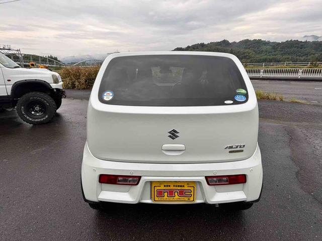 アルト Ｌリミテッド　クリアランスソナー　レーンアシスト　衝突被害軽減システム　キーレスエントリー　アイドリングストップ　電動格納ミラー　シートヒーター　ＣＶＴ　盗難防止システム　ＡＢＳ　ＥＳＣ　ＣＤ（16枚目）