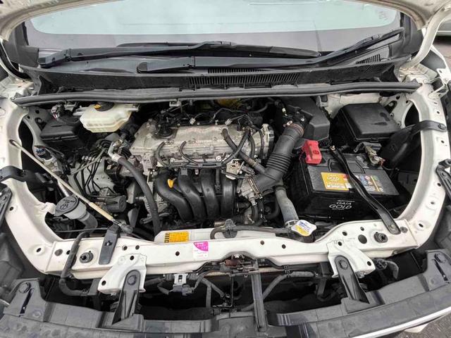 ヴォクシー ＺＳ　ＥＴＣ　バックカメラ　ナビ　ＴＶ　両側電動スライドドア　オートライト　ＬＥＤヘッドランプ　スマートキー　アイドリングストップ　電動格納ミラー　後席モニター　３列シート　ウォークスルー　ＣＶＴ（19枚目）